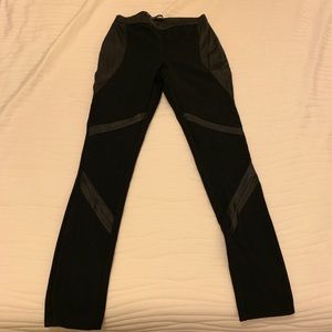 SALE Walter Baker Black leather sided skinny pants